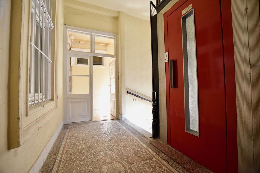 Luxury Apartment By Hi5 - Szervita Suite Budapešť Exteriér fotografie