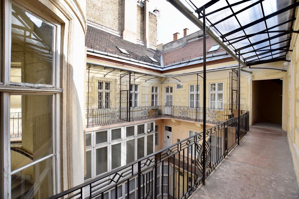 Luxury Apartment By Hi5 - Szervita Suite Budapešť Exteriér fotografie