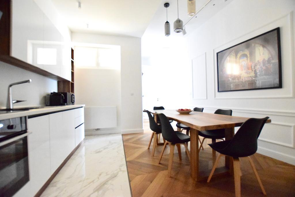 Luxury Apartment By Hi5 - Szervita Suite Budapešť Exteriér fotografie
